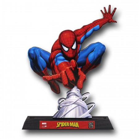 Spider-Man スパイダーマン　木製ボード　ヴィンテージ Spiderman Web Shooting PVC Image Marvel Standz - SuperHeroStuff