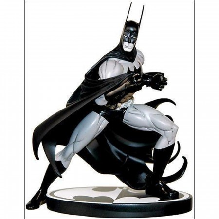 Batman Black & White Crouching Statue - SuperHeroStuff